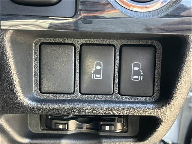 TOYOTA HIACE VAN 2WD 2014 Image 31