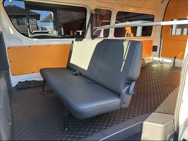 TOYOTA HIACE VAN 2WD 2022 Image 31