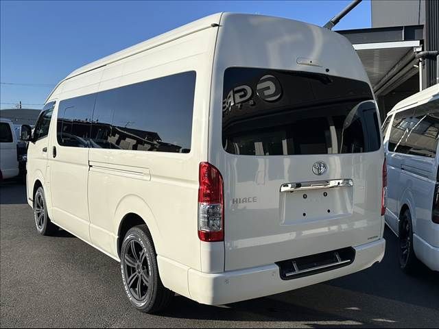 TOYOTA HIACE VAN 2WD 2022 Image 31