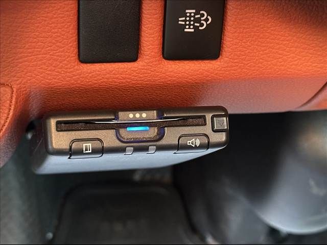 TOYOTA HIACE VAN 2WD 2022 Image 31