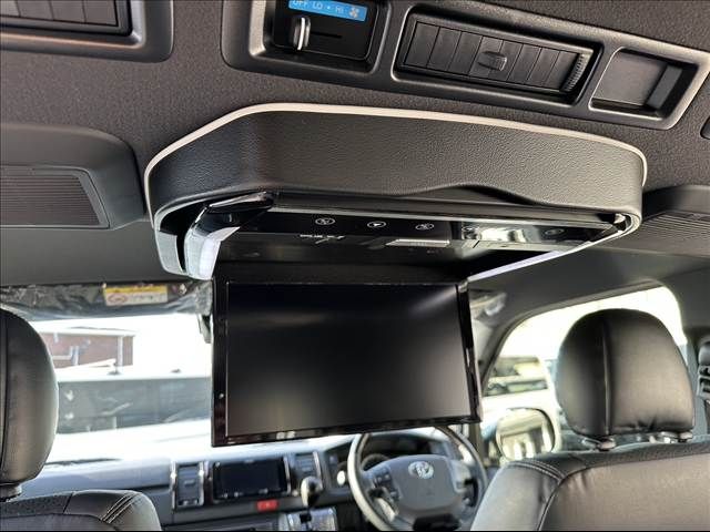 TOYOTA REGIUSACE VAN 1.25T 2020 Image 31