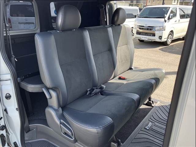 TOYOTA HIACE VAN 2WD 2023 Image 31