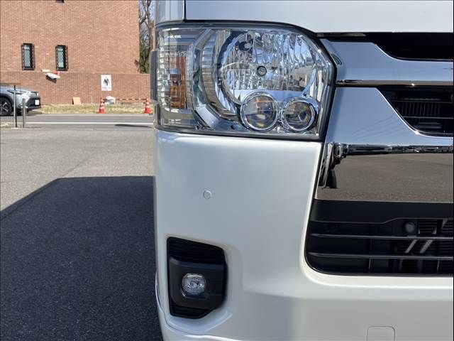 TOYOTA HIACE VAN 2WD 2023 Image 31