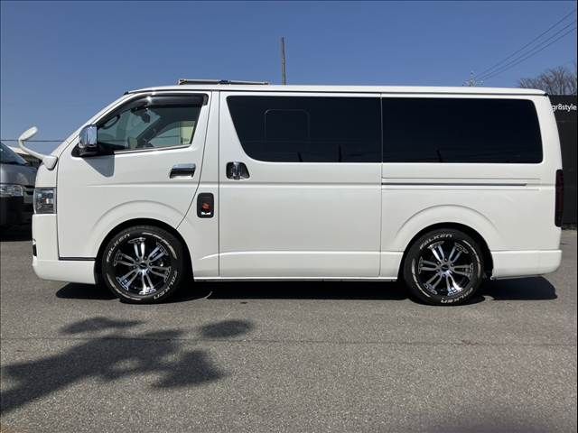 TOYOTA HIACE VAN 2WD 2023 Image 31