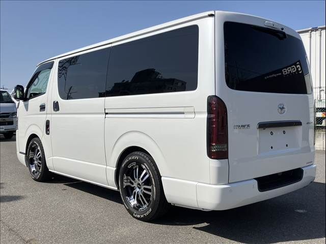 TOYOTA HIACE VAN 2WD 2023 Image 31