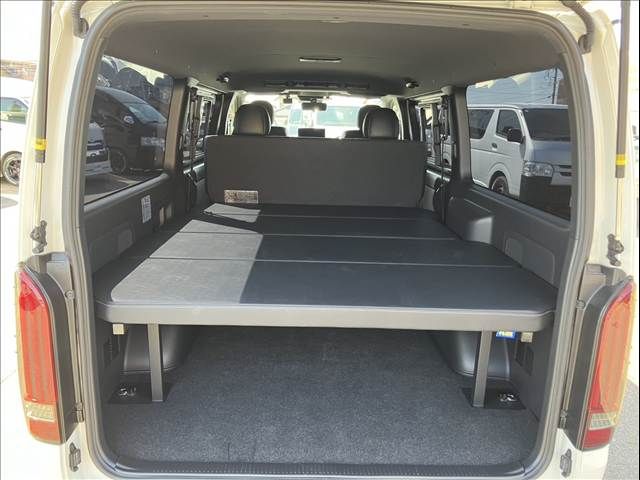 TOYOTA HIACE VAN 2WD 2023 Image 31