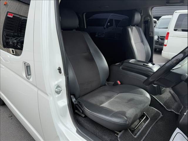 TOYOTA HIACE VAN 2WD 2018 Image 31