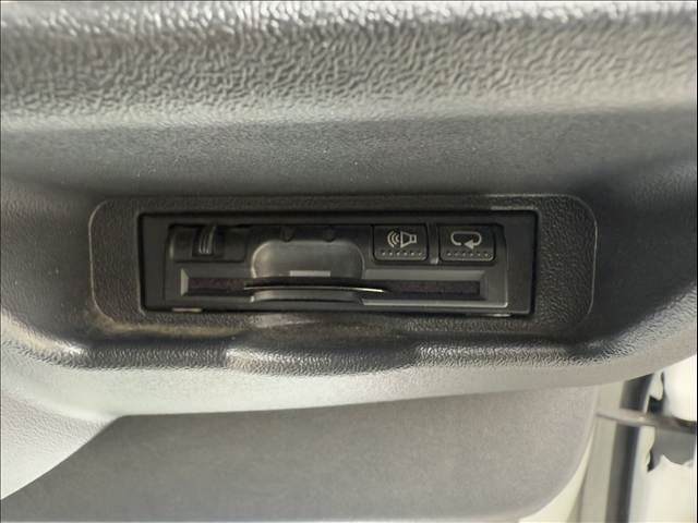 TOYOTA HIACE VAN 2WD 2018 Image 31