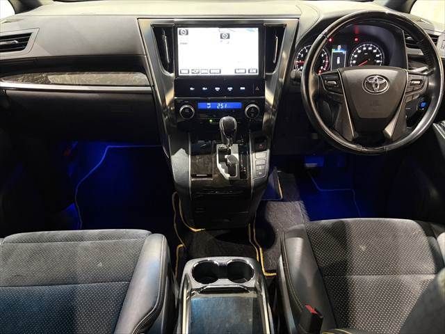 TOYOTA VELLFIRE 2016 Image 31