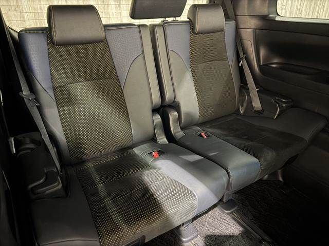 TOYOTA VELLFIRE 2016 Image 31