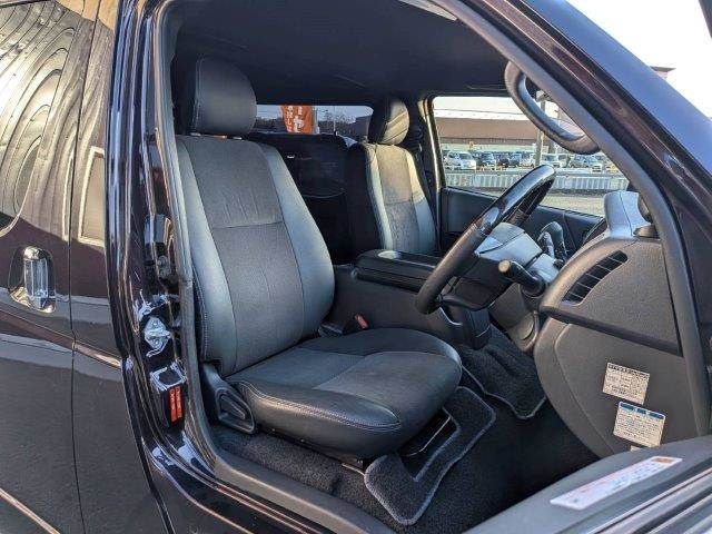 TOYOTA HIACE VAN 2WD 2020 Image 31