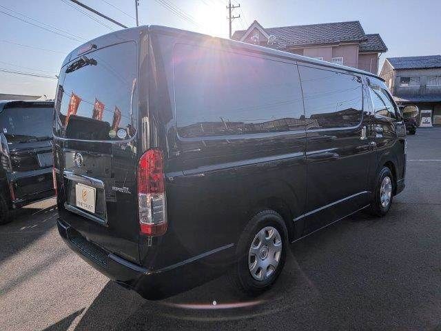 TOYOTA HIACE VAN 2WD 2020 Image 31