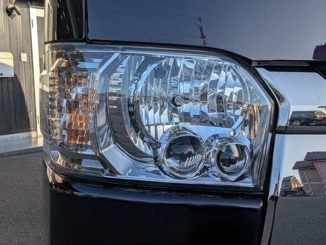 TOYOTA HIACE VAN 2WD 2020 Image 31