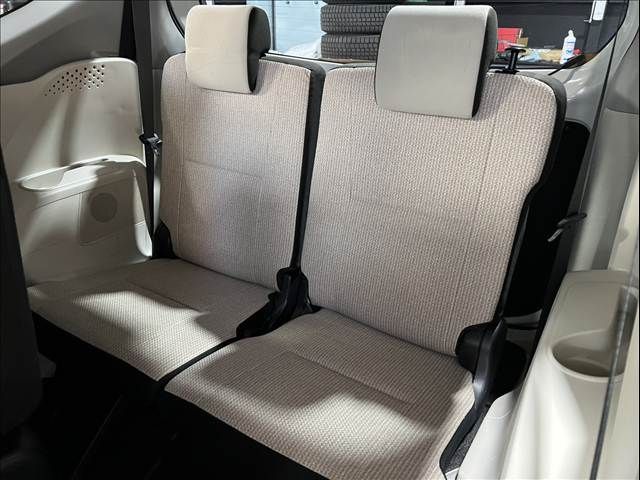 TOYOTA SIENTA 2019 Image 31