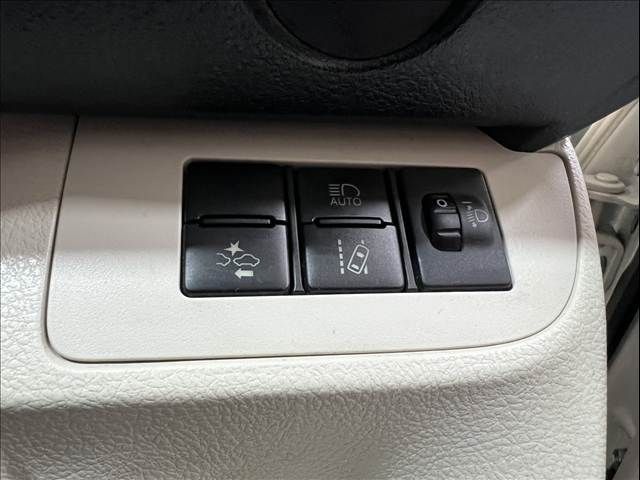 TOYOTA SIENTA 2019 Image 31