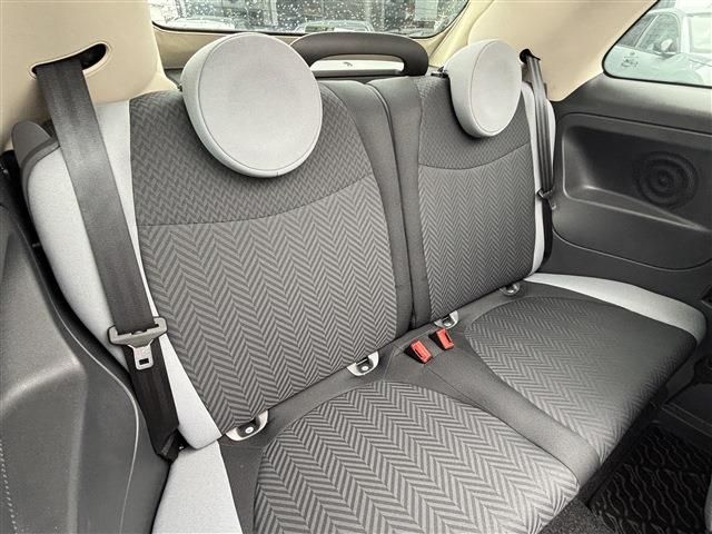 FIAT 500C 2018 Image 31