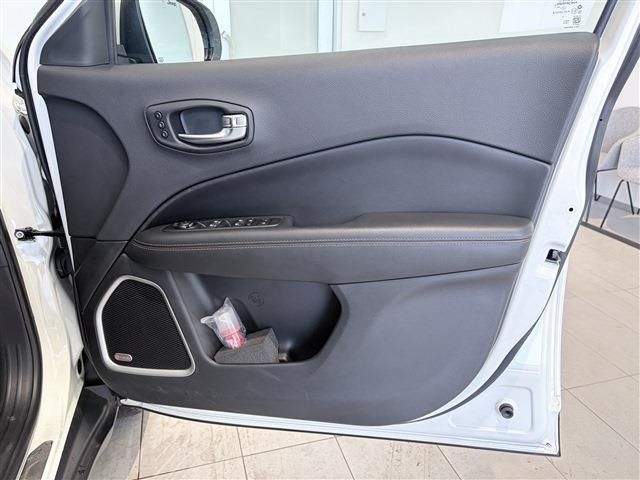 JEEP COMPASS 4WD 2018 Image 31