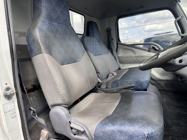 MITSUBISHI CANTER 2002 Image 31