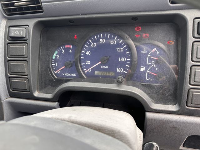 MITSUBISHI CANTER 2002 Image 31