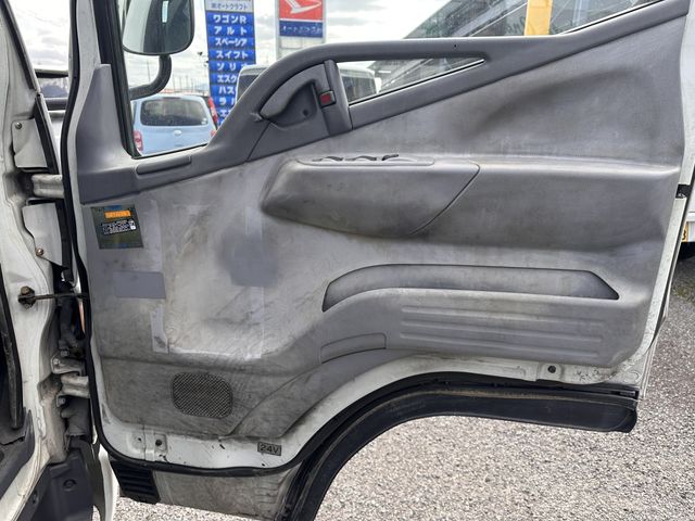 MITSUBISHI CANTER 2002 Image 31