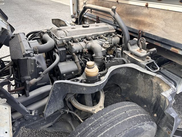 MITSUBISHI CANTER 2002 Image 31