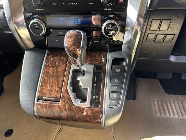 TOYOTA ALPHARD 4WD 2023 Image 31