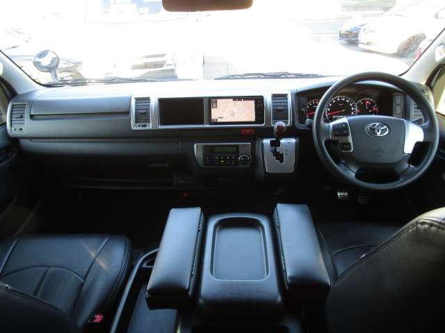 TOYOTA HIACE WAGON 4WD 2015 Image 31