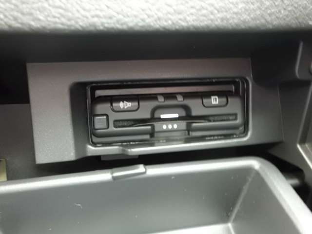 NISSAN SERENA  S-HYBRID 4WD 2021 Image 31