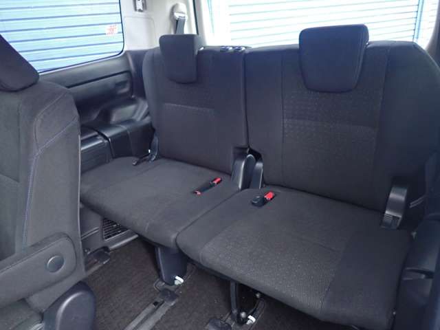 TOYOTA VOXY HYBRID 4WD 2015 Image 31