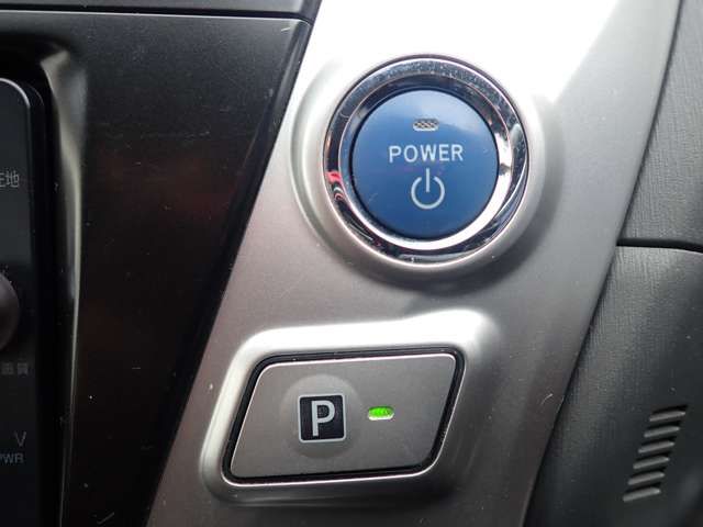 TOYOTA PRIUS ALPHA 2013 Image 31