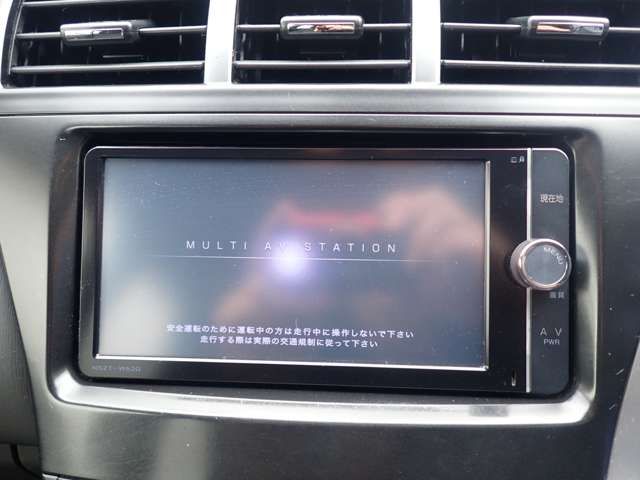 TOYOTA PRIUS ALPHA 2013 Image 31