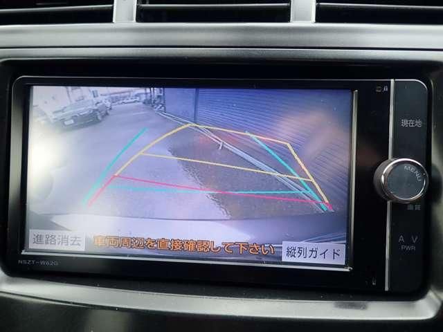 TOYOTA PRIUS ALPHA 2013 Image 31