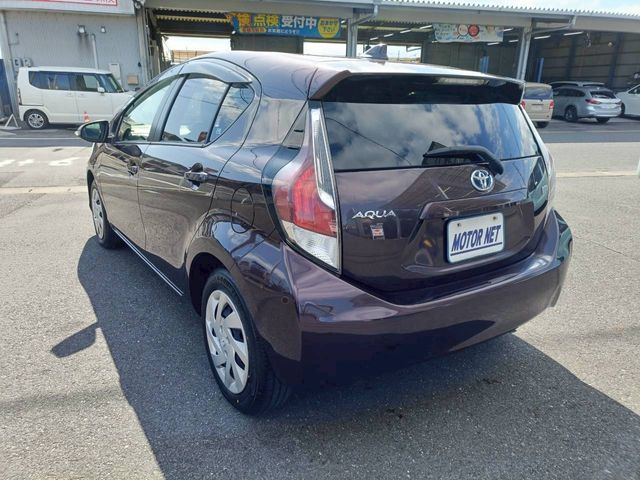 TOYOTA AQUA 2015 Image 31