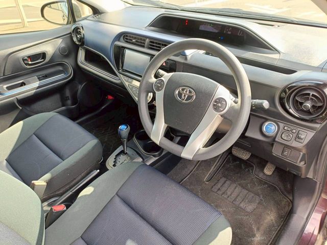 TOYOTA AQUA 2015 Image 31