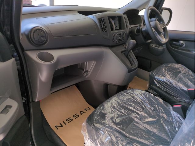 NISSAN NV200 VANETTE VAN 2026 Image 31