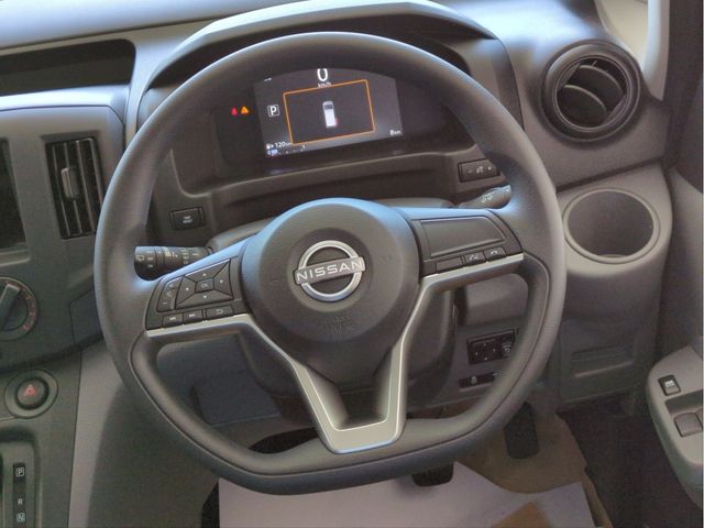 NISSAN NV200 VANETTE VAN 2026 Image 31