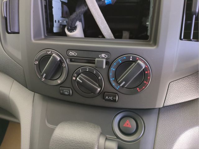 NISSAN NV200 VANETTE VAN 2026 Image 31