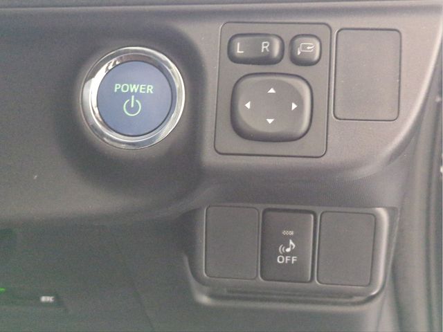 TOYOTA AQUA 2015 Image 31