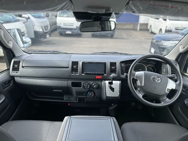 TOYOTA HIACE VAN 1.25T 2WD 2019 Image 31