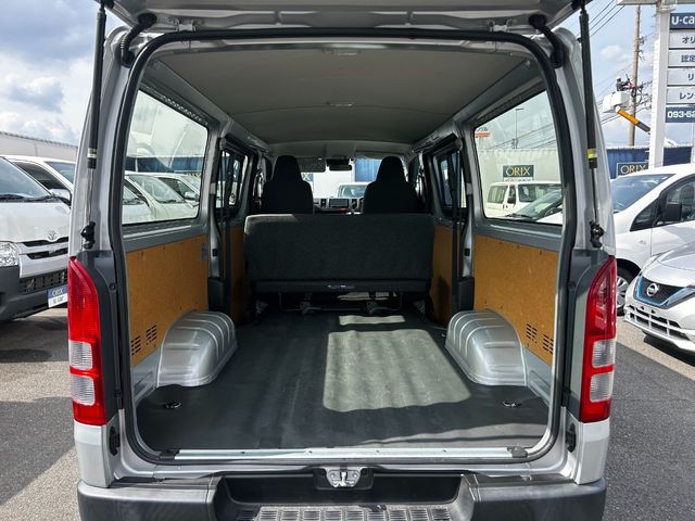 TOYOTA HIACE VAN 1.25T 2WD 2019 Image 31
