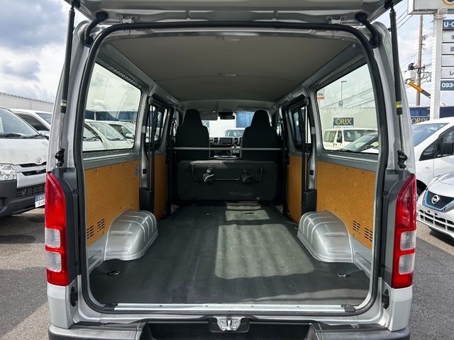 TOYOTA HIACE VAN 1.25T 2WD 2019 Image 31