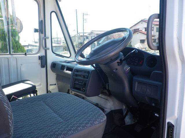 TOYOTA URBAN SUPPORTER 2002 Image 31