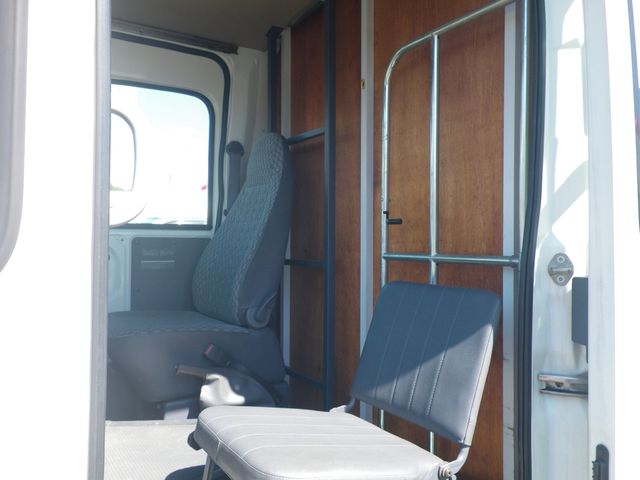 TOYOTA URBAN SUPPORTER 2002 Image 31