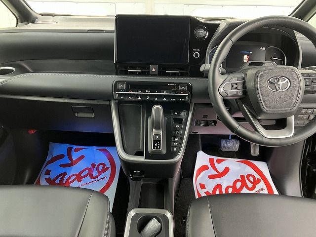 TOYOTA NOAH HYBRID 4WD 2024 Image 31