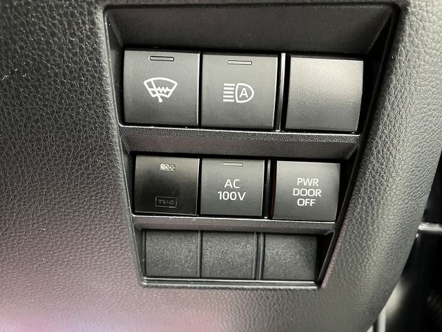 TOYOTA NOAH HYBRID 4WD 2024 Image 31