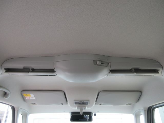 SUZUKI SPACIA 4WD 2023 Image 31