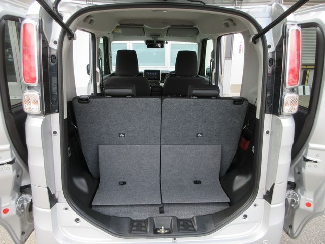 SUZUKI SPACIA 4WD 2023 Image 31