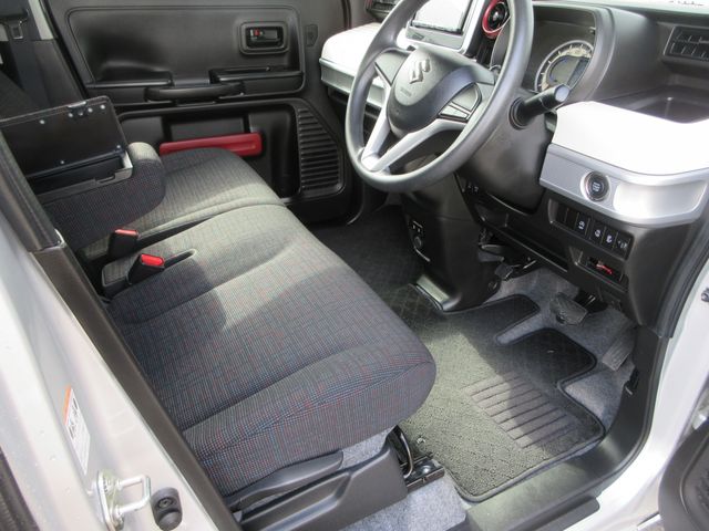 SUZUKI SPACIA 4WD 2023 Image 31