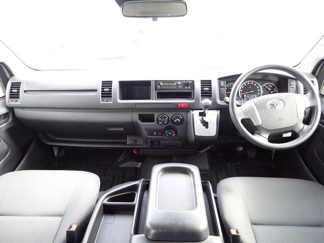 TOYOTA HIACE WAGON 2018 Image 31