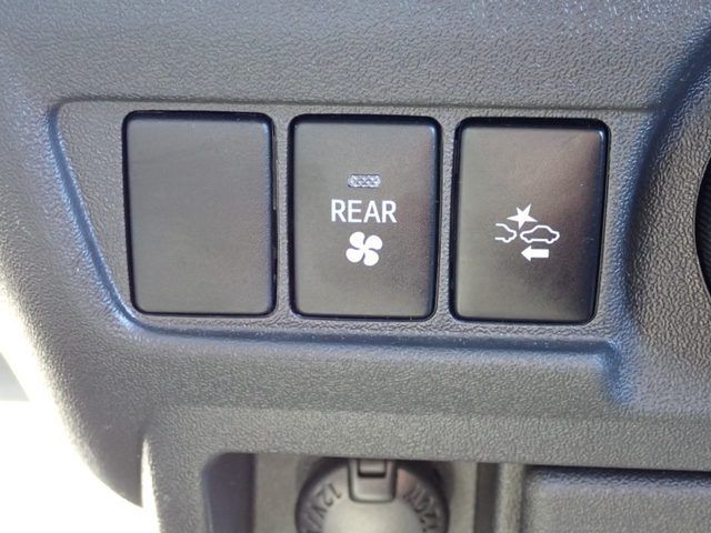 TOYOTA HIACE WAGON 2018 Image 31